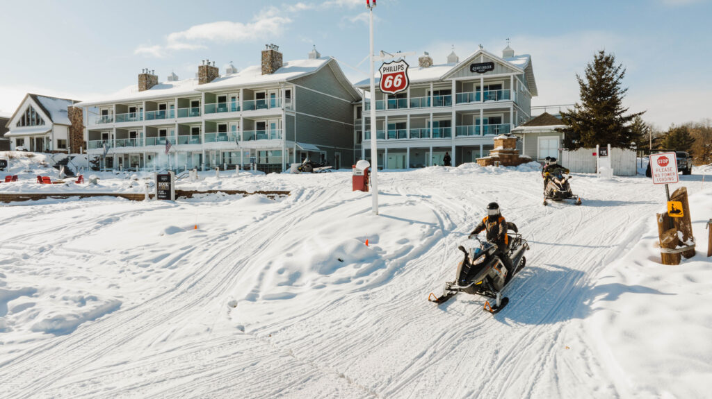 2023 quarterdeckresort snowmobilerentals 2